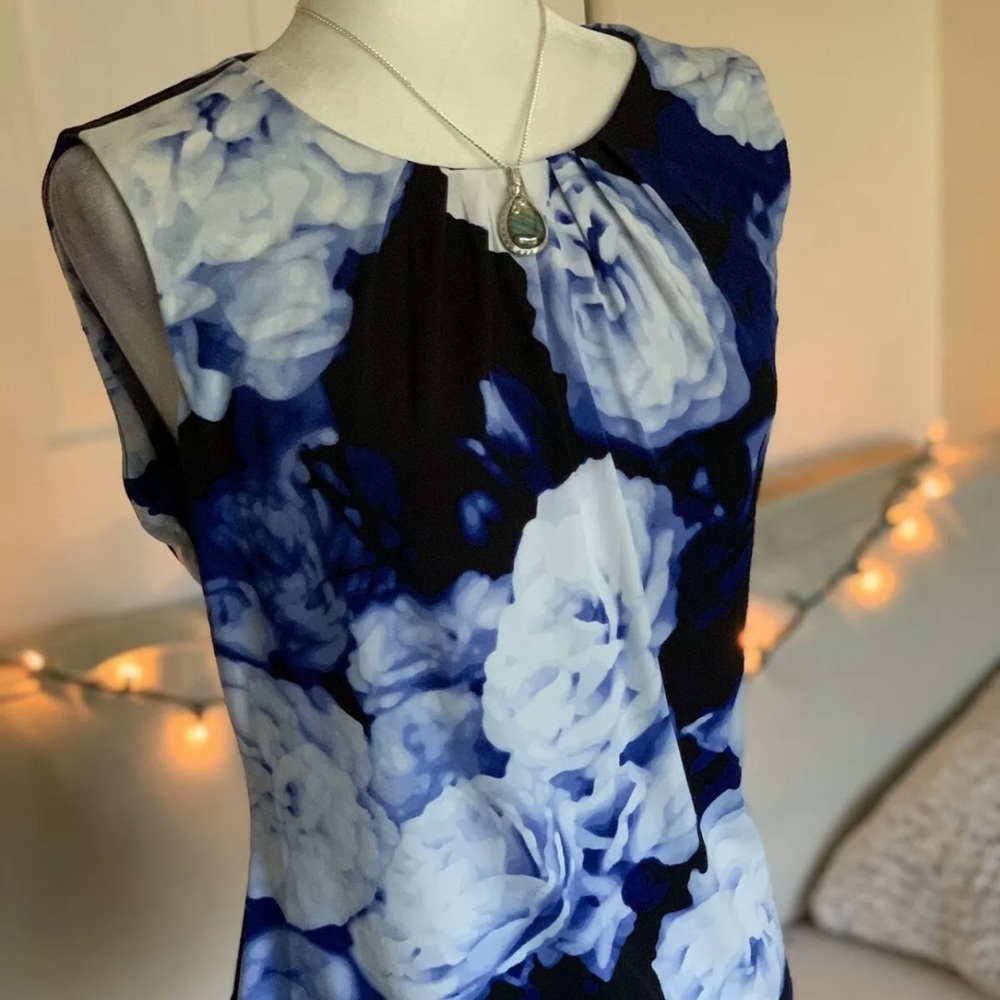 Calvin Klein top Navy blue with white roses print M